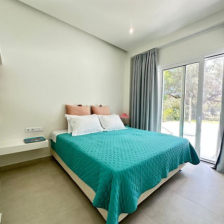 Splash Suites With Private Pools نِكيانا المظهر الخارجي الصورة