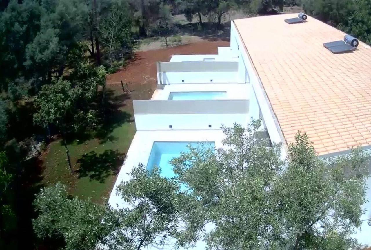 Splash Suites With Private Pools نِكيانا المظهر الخارجي الصورة