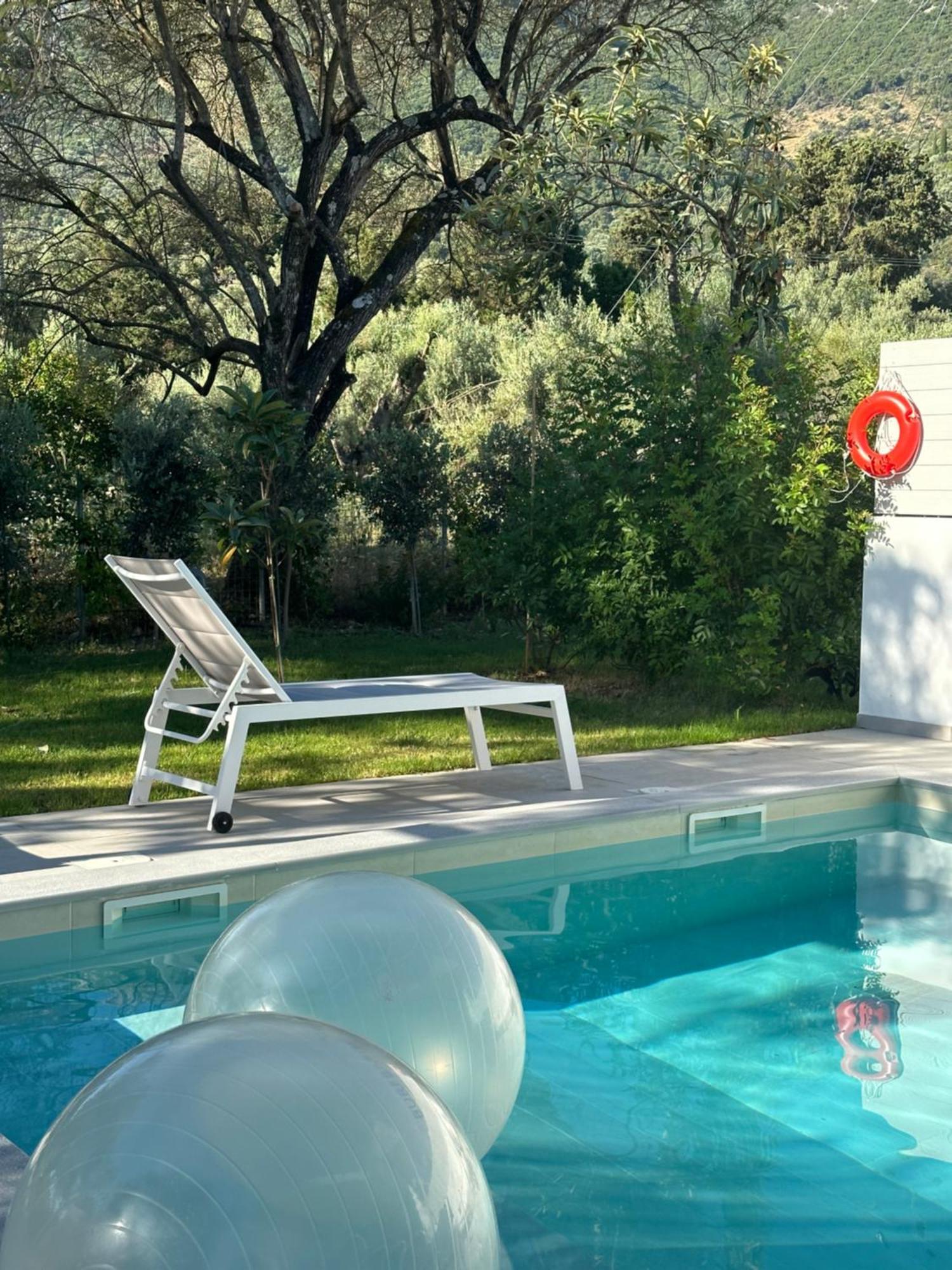 Splash Suites With Private Pools نِكيانا المظهر الخارجي الصورة